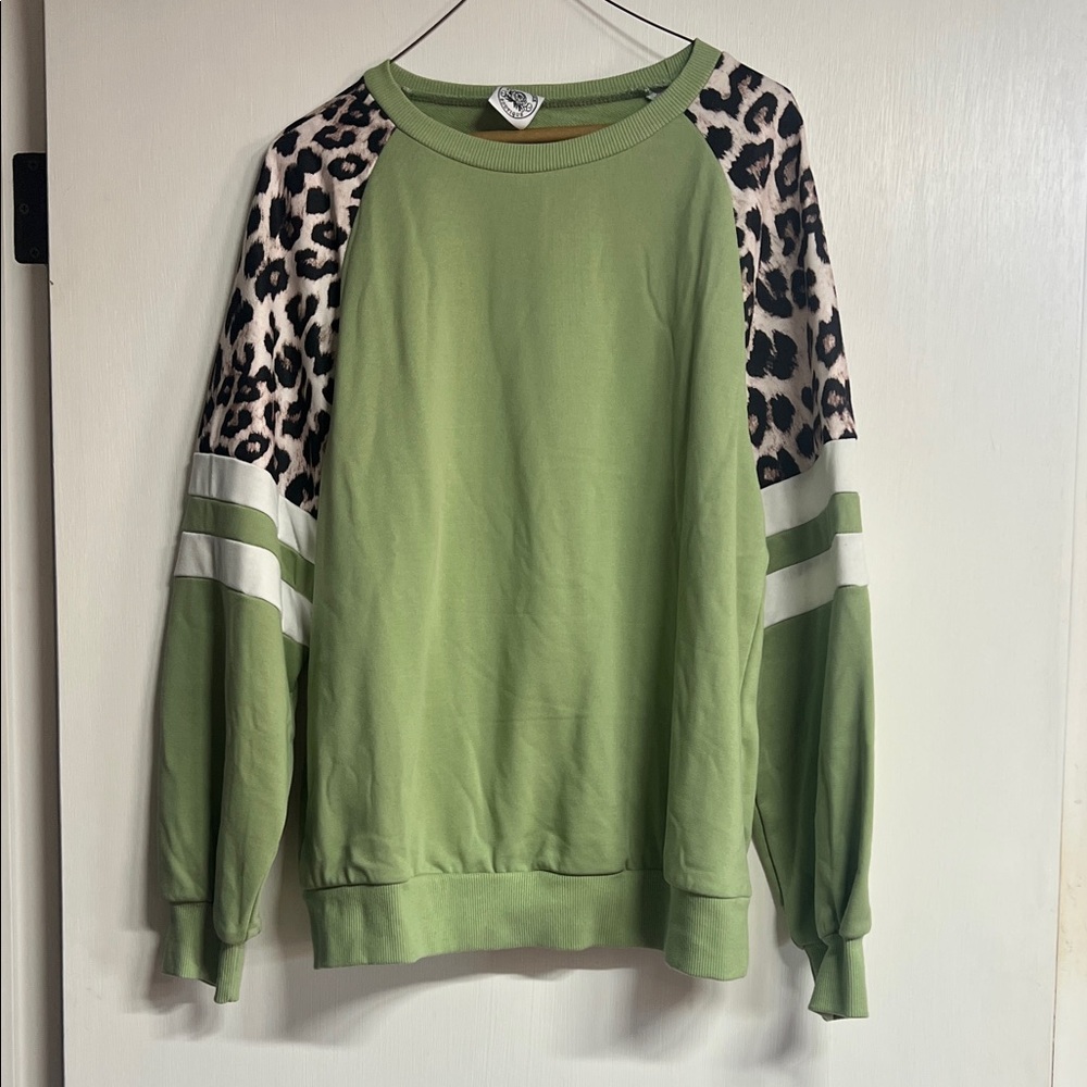 Green Leopard Print Sweatshirt
